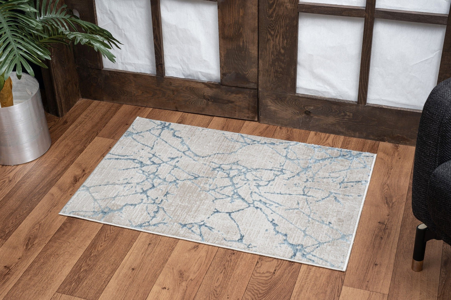 Elegance - 5'3" X 7'3" Area Rug - Blue / Polyester