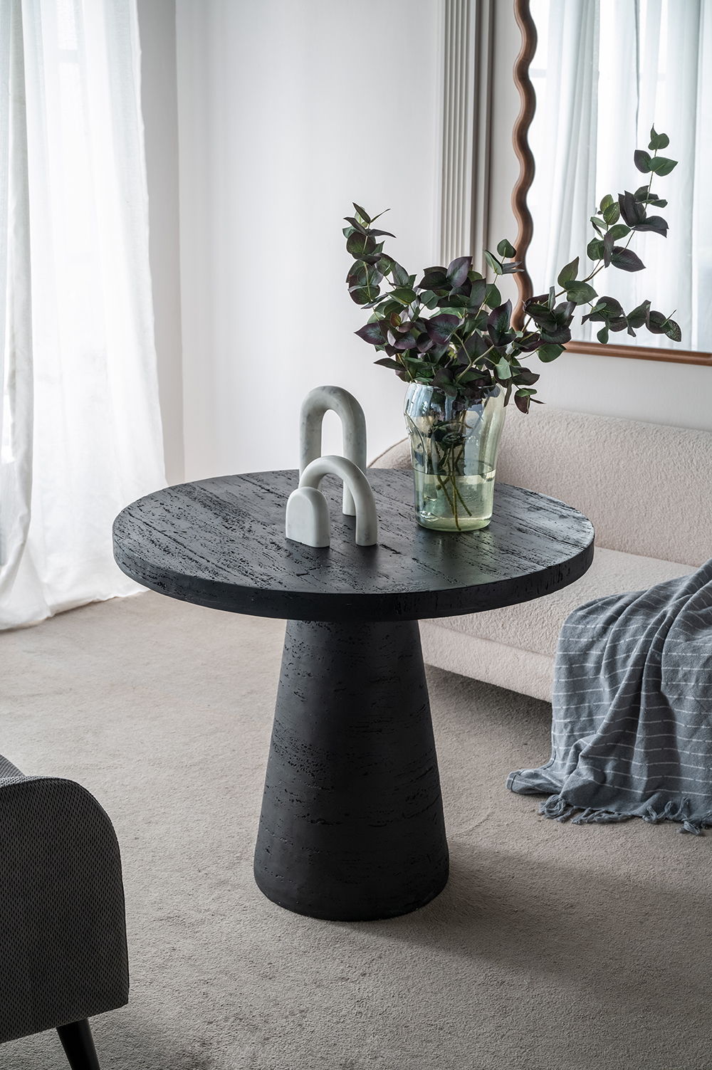 Round Dining Table With Pedestal Base