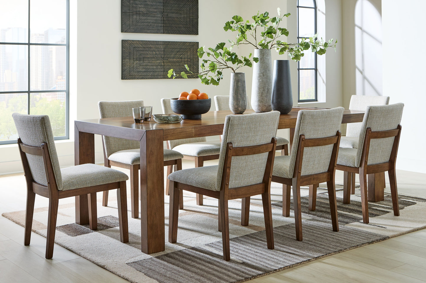 Kraeburn - Dining Room Set