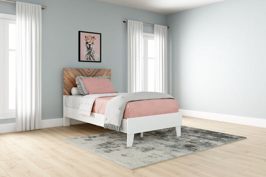 Piperton - Panel Platform Bed