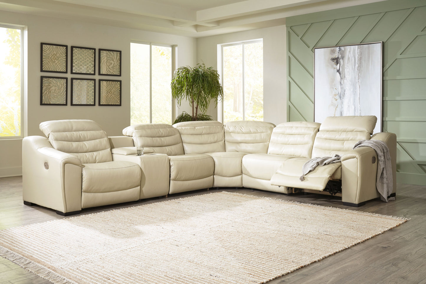 Center Line - Power Recliner Sectional